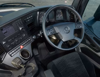 Panel frontal Mercedes-Benz Antos 1824 [UK-spec] '2013–pr.