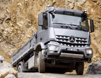 Mercedes-Benz Arocs 1832 K Meiller Dreiseitenkipper Typ 9 '2013–pr.