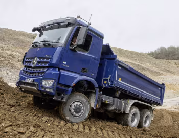 Mercedes-Benz Arocs 3343 AK Meiller Dreiseitenkipper Typ D328 '2015–pr.