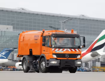 Mercedes-Benz Atego 1518 Brock SL 200/2K '2005–13