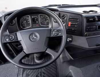 Panel frontal Mercedes-Benz Atego 1527 mit Spier Kofferaufbau '2014–pr.