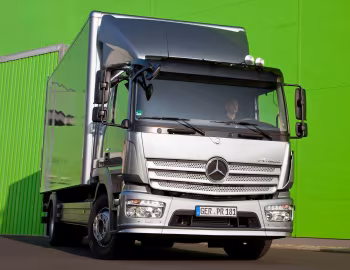 Mercedes-Benz Atego 1527 mit Spier Kofferaufbau '2014–pr.