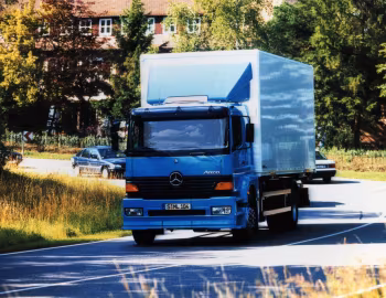 Mercedes-Benz Atego 1828 mit Wechselbrückenaufbau '04.1998–10.2004