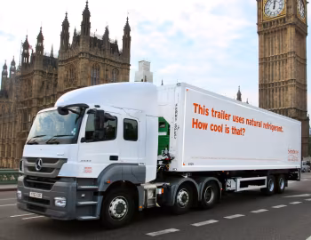 Mercedes-Benz Axor 2543 Tractor Unit [UK-spec] '2011–pr.