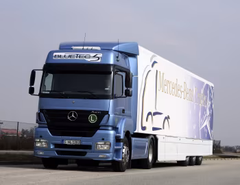 Mercedes-Benz Axor 1843 LS BlueTec 5 '2005–10