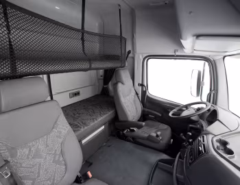 Interior Mercedes-Benz Axor 2644 6×4 [Brazil] '2011–pr.