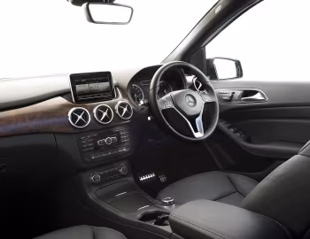 Panel frontal Mercedes-Benz B 220 4MATIC [UK-spec] (W246) '2013–14