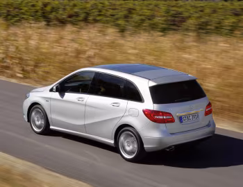 Mercedes-Benz B 180 BlueEfficiency [Worldwide] (W246) '2011–14