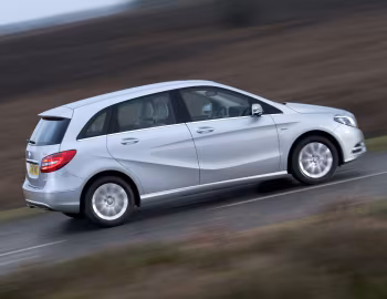 Mercedes-Benz B 180 CDI BlueEfficiency [UK-spec] (W246) '2012–14