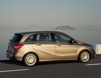 Mercedes-Benz B 180 CDI BlueEfficiency [Worldwide] (W246) '2011–14