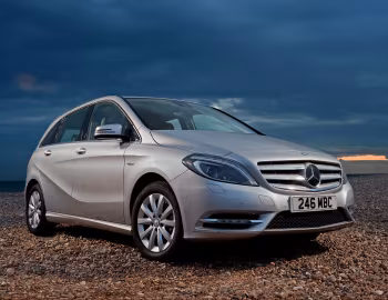 Mercedes-Benz B 180 CDI BlueEfficiency [UK-spec] (W246) '2012–14