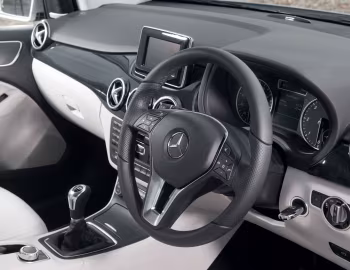 Panel frontal Mercedes-Benz B 180 CDI BlueEfficiency [UK-spec] (W246) '2012–14