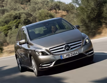 Mercedes-Benz B 180 CDI BlueEfficiency [Worldwide] (W246) '2011–14