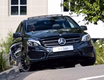 Mercedes-Benz B 250 AMG Line [South Africa] (W246) '2015–18