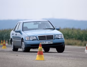 Mercedes-Benz C-Klasse Sedan (W202) '1993–2000