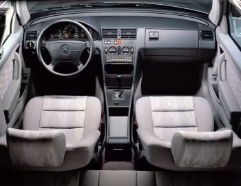 Interior Mercedes-Benz C 180 [Worldwide] (W202) '1993–96