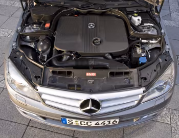 Bajo el capó Mercedes-Benz C 220 CDI [Worldwide] (W204) '2010–11