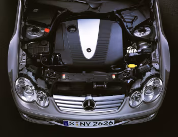 Bajo el capó Mercedes-Benz C 220 CDI [Worldwide] (W203) '04.2004–08.2007