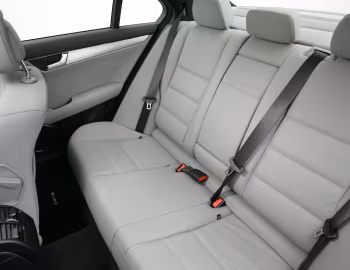 Interior Mercedes-Benz C 220 CDI Sport [UK-spec] (W204) '2007–11