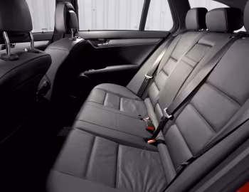 Interior Mercedes-Benz C 220 CDI Sport Estate [UK-spec] (S204) '2008–11