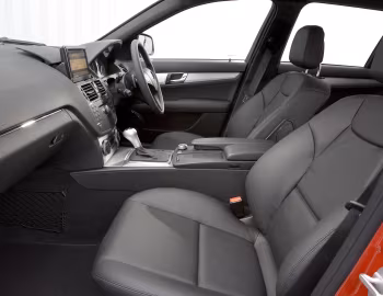 Interior Mercedes-Benz C 220 CDI Sport Estate [UK-spec] (S204) '2008–11