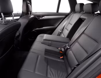 Interior Mercedes-Benz C 220 CDI Sport Estate [UK-spec] (S204) '2008–11