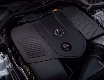 Bajo el capó Mercedes-Benz C 300 AMG Line [Latam] (W206) '2022–pr.