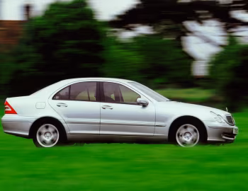 Mercedes-Benz C 240 [UK-spec] (W203) '2000–04