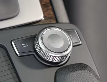 Interior Mercedes-Benz C 350 [UK-spec] (W204) '2007–11