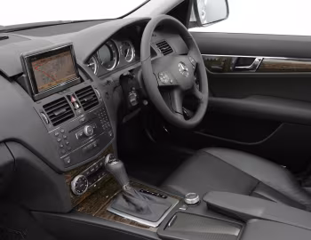 Interior Mercedes-Benz C 350 [UK-spec] (W204) '2007–11