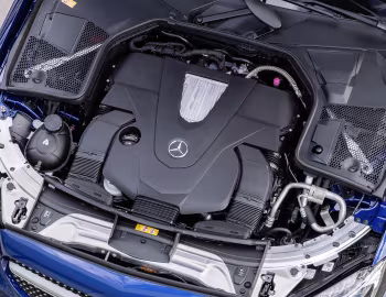 Sob o capô Mercedes-Benz C 400 4MATIC Cabriolet AMG Line (A205) '2016–18
