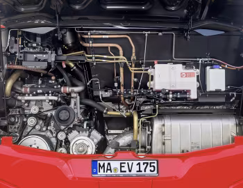 Under The Hood Mercedes-Benz CapaCity L '2014–pr.