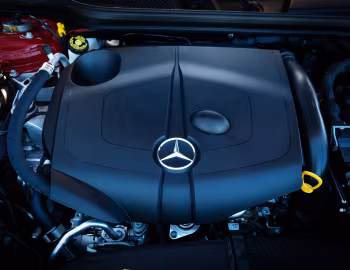 Sob o capô Mercedes-Benz CLA 220 d AMG Line [Australia] (C117) '2016–19