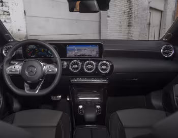 Panel frontal 2020–23 Mercedes-Benz CLA 250 4MATIC AMG Line [North America] (C118) '2019–23
