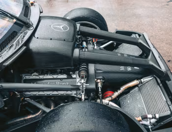 Під капотом HWA Mercedes-Benz CLK DTM (RS00-005) '2000