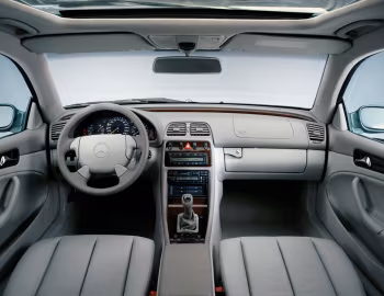 Interior Mercedes-Benz CLK 200 [Worldwide] (C208) '1997–2002