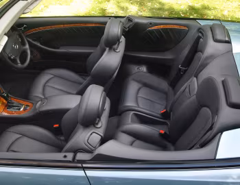 Interior Mercedes-Benz CLK 240 Cabrio [UK-spec] (A209) '2003–05