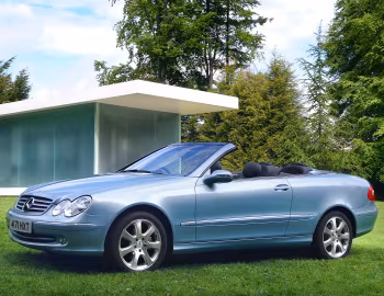 Mercedes-Benz CLK 240 Cabrio [UK-spec] (A209) '2003–05