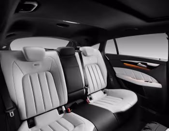 Interior Mercedes-Benz CLS 500 Shooting Brake AMG Sports Package (X218) '2012–14