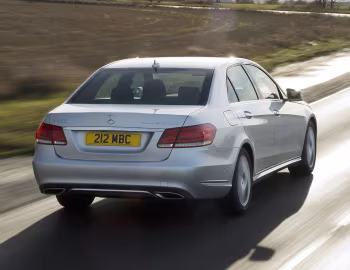Mercedes-Benz E 300 BlueTec Hybrid [UK-spec] (W212) '2013–16