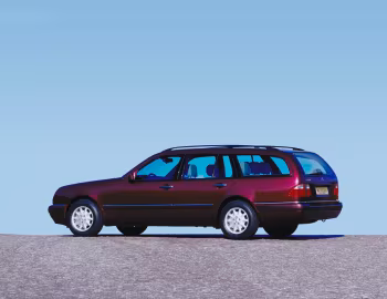 Mercedes-Benz E 200 Elegance T-Modell [Worldwide] (S210) '06.1996–99