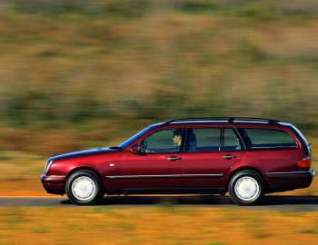 Mercedes-Benz E 200 Elegance T-Modell [Worldwide] (S210) '06.1996–99