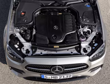 Bajo el capó Mercedes-Benz E 450 4MATIC AMG Line [Worldwide] (W213) '2020–23