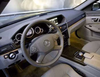 Interior Mercedes-Benz E-Klasse Guard (W212) '2009–12