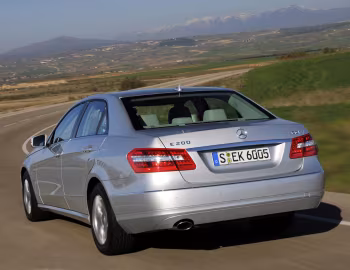 Mercedes-Benz E 200 CGI [Worldwide] (W212) '07.2009–03.2013