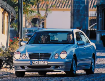 Mercedes-Benz E 200 Classic [Worldwide] (Bm.210.035) '07.1999–06.2000