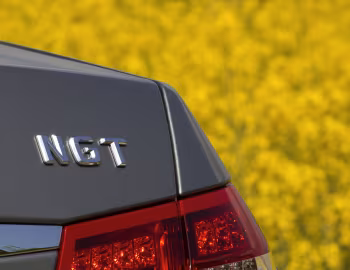 Mercedes-Benz E 200 NGT (W212) '2011–12