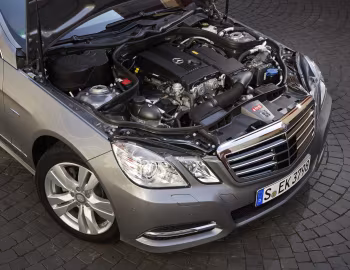 Bajo el capó Mercedes-Benz E 200 NGT (W212) '2011–12