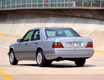 Mercedes-Benz E 220 (W124) '07.1993–06.1996