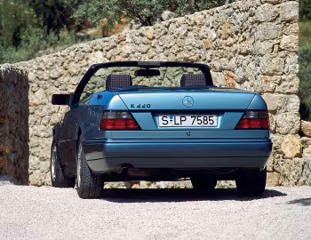 Mercedes-Benz E 220 Cabrio (Bm.124.062) '06.1993–07.1997